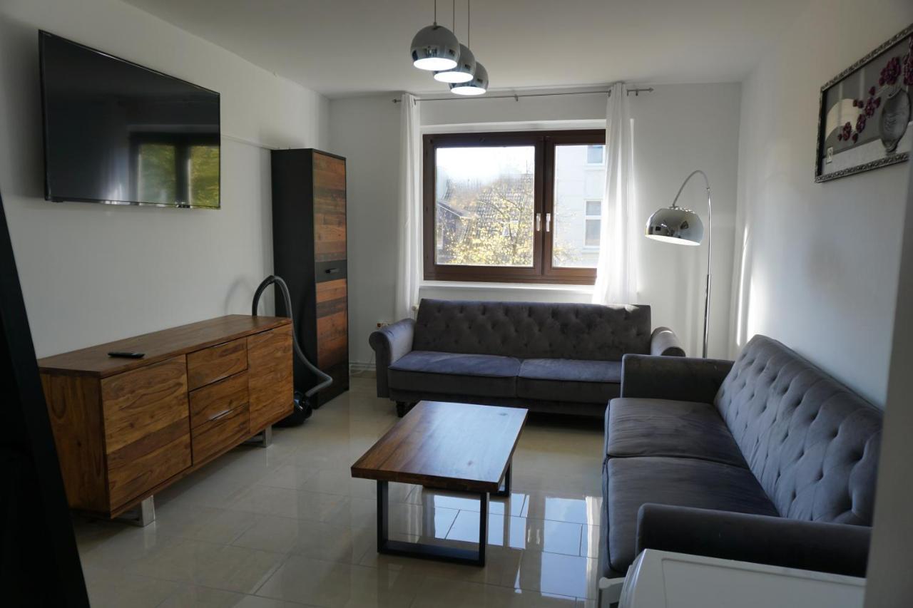 Alster Hamburg - Saniertes Und Mobliertes Apartment Mit Bad Und Kuche Exterior foto